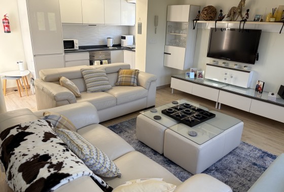 Resale - Villa - Pinar de Campoverde