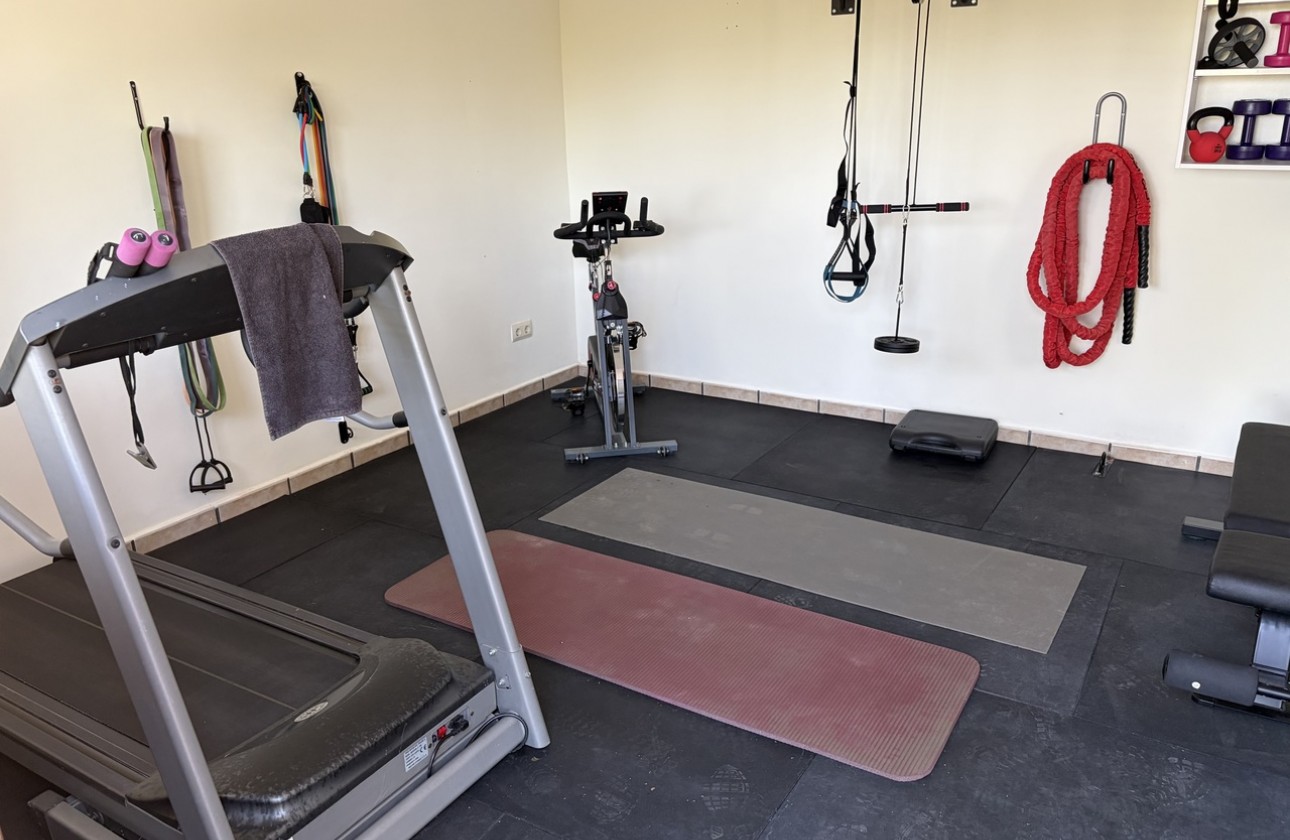 Resale - Villa - Pinar de Campoverde