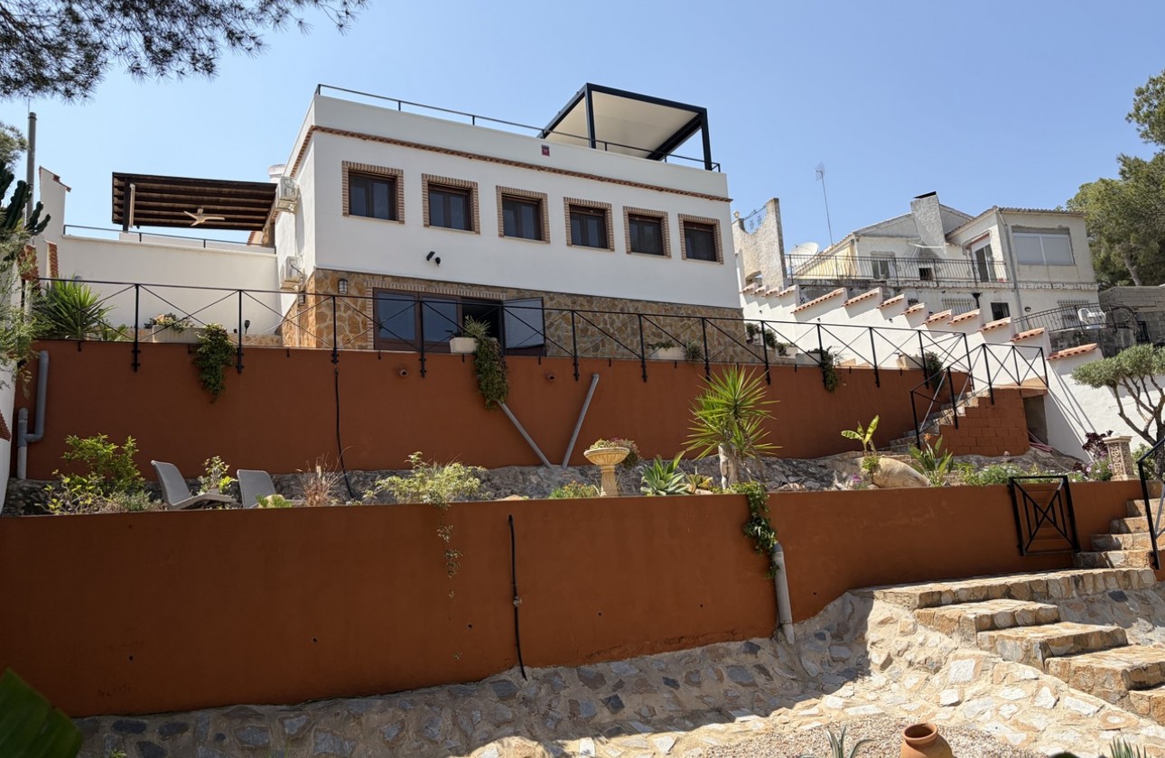 Resale - Villa - Pinar de Campoverde