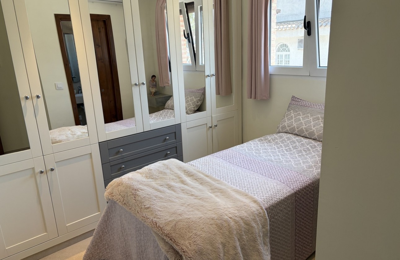 Resale - Villa - Pinar de Campoverde