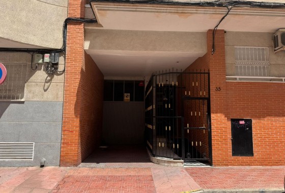 Revente - Garage - Torrevieja - Estacion de autobuses