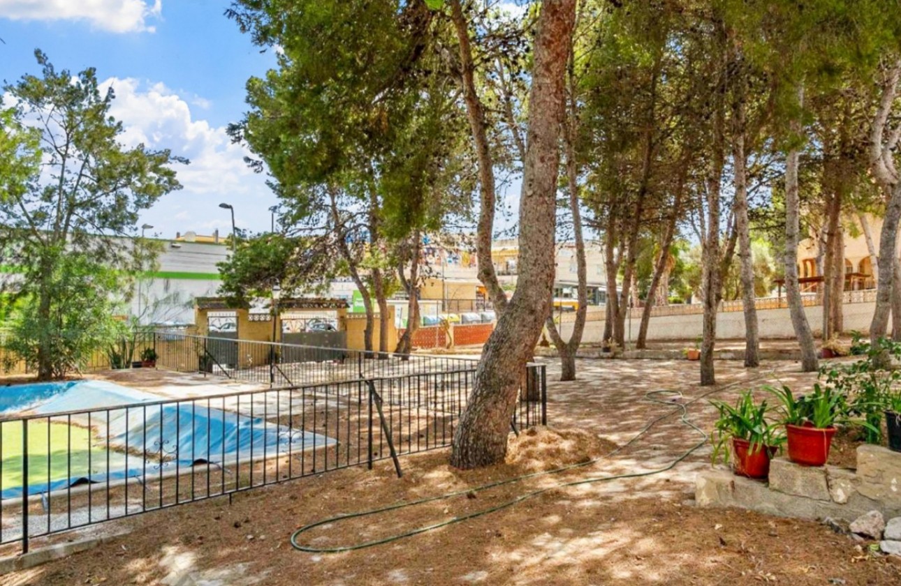 Resale - Villa - Torrevieja - Los Balcones - Los Altos del Edén
