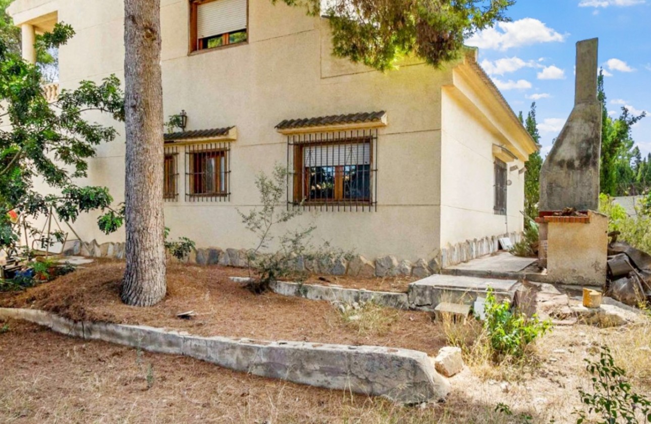 Resale - Villa - Torrevieja - Los Balcones - Los Altos del Edén