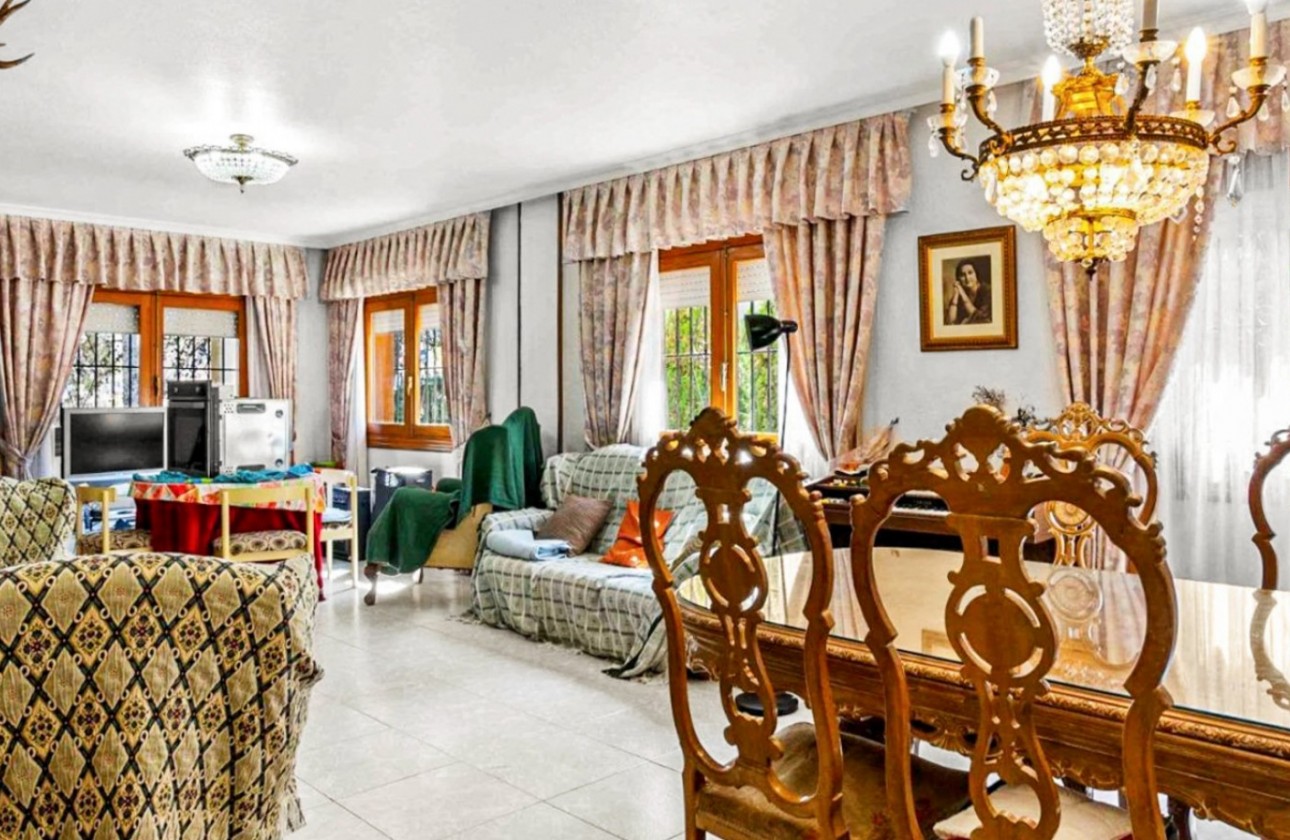 Resale - Villa - Torrevieja - Los Balcones - Los Altos del Edén