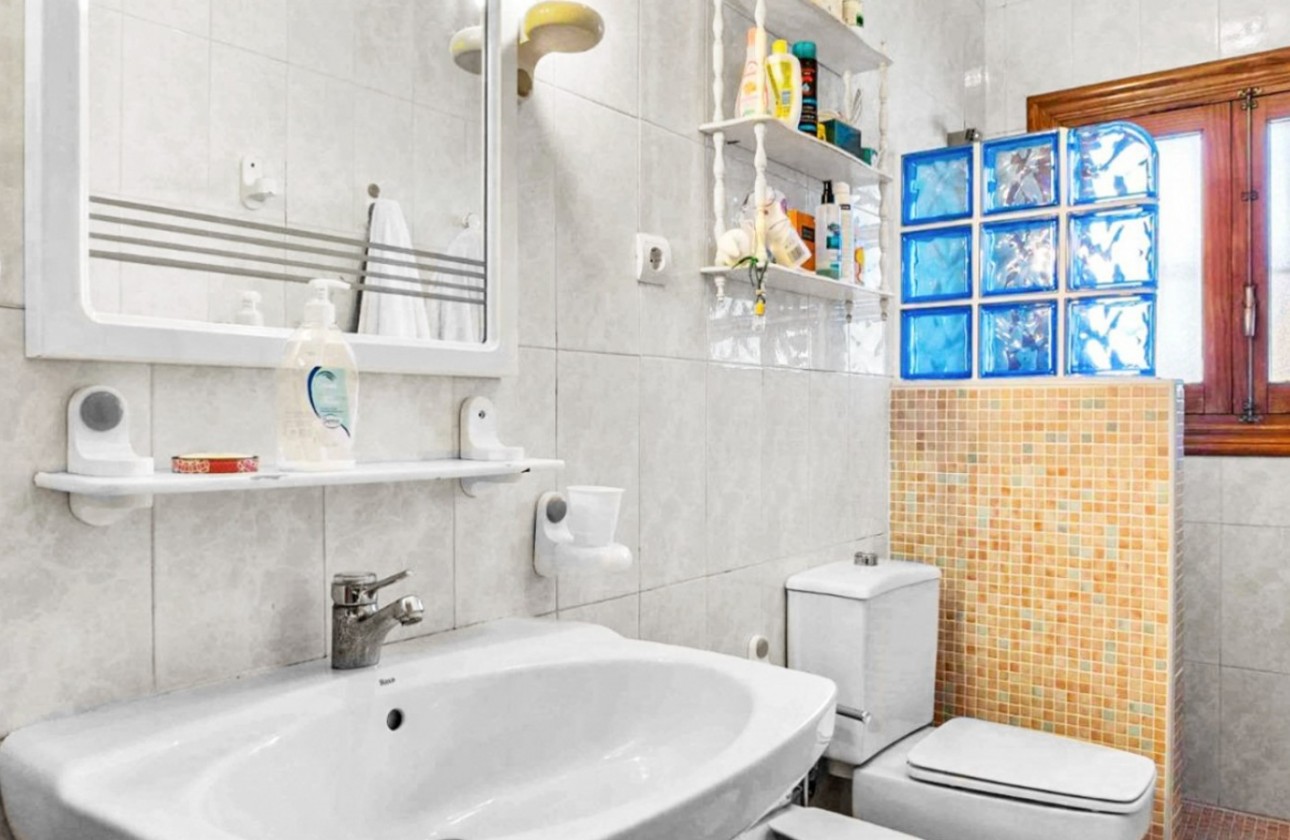 Resale - Villa - Torrevieja - Los Balcones - Los Altos del Edén
