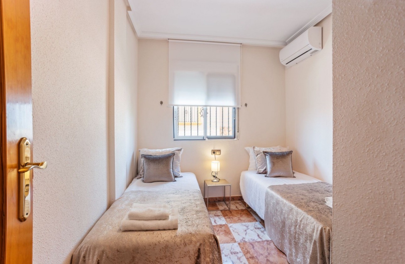 Revente - Villa - Orihuela Costa - La Regia