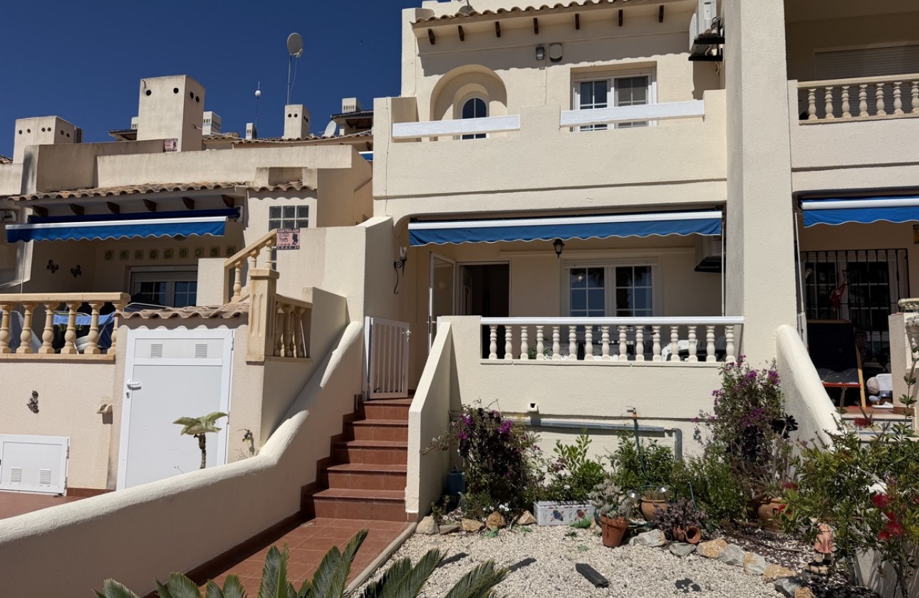 Resale - Villa - Las Ramblas Golf