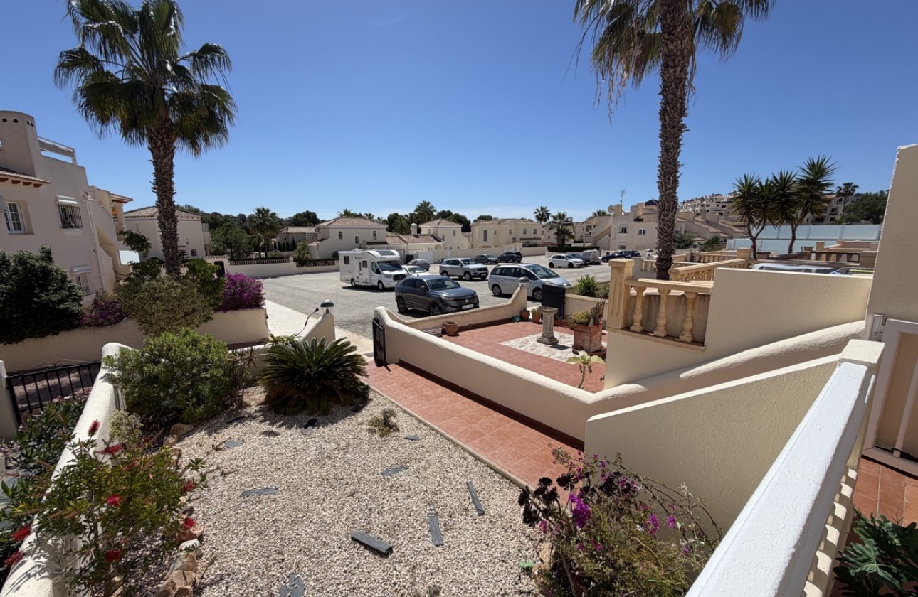 Resale - Villa - Las Ramblas Golf