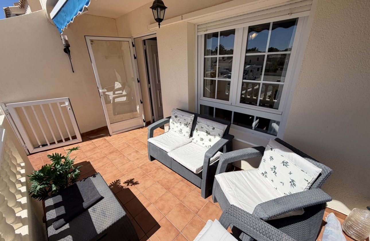 Resale - Villa - Las Ramblas Golf