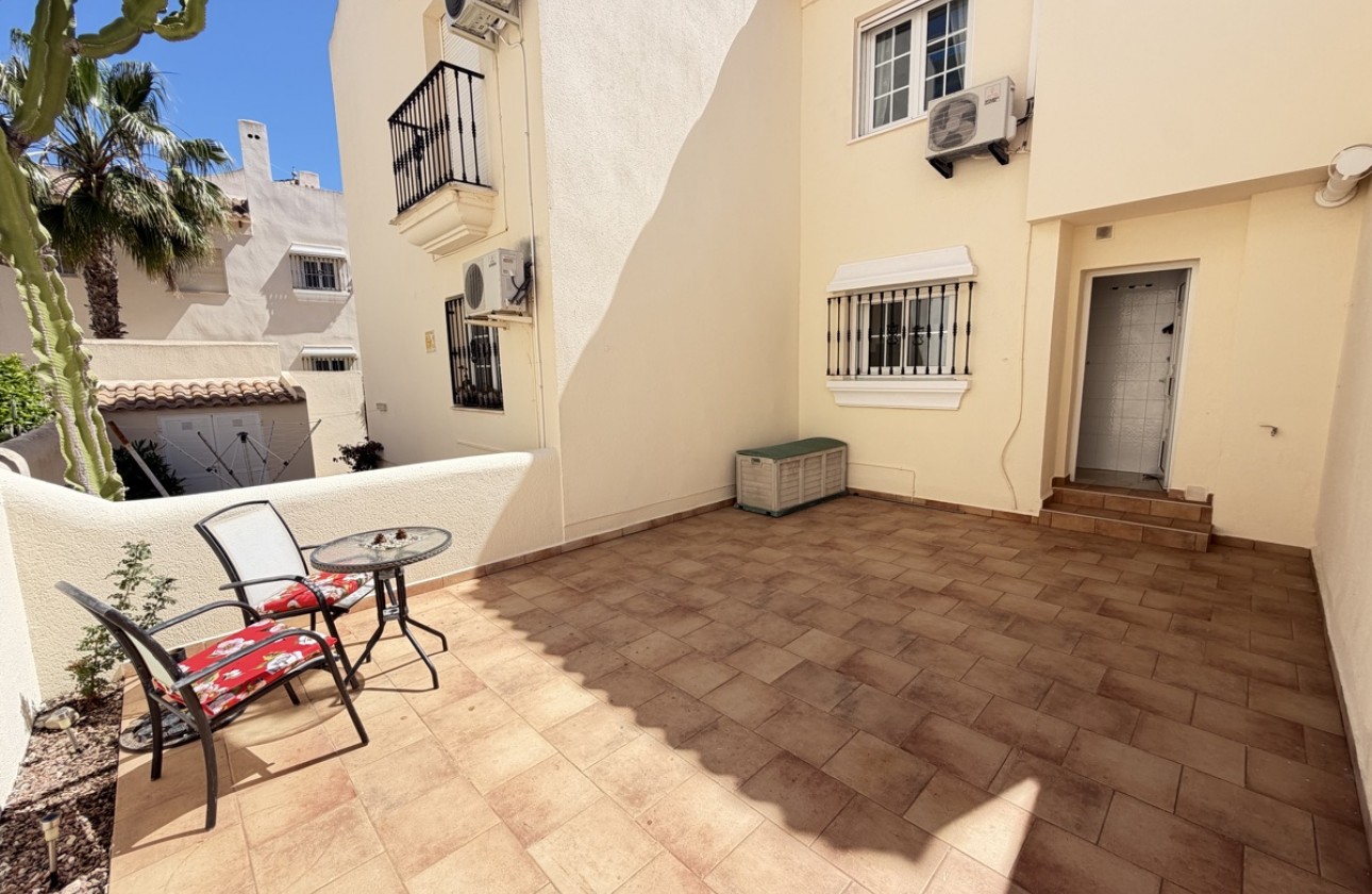Resale - Villa - Las Ramblas Golf