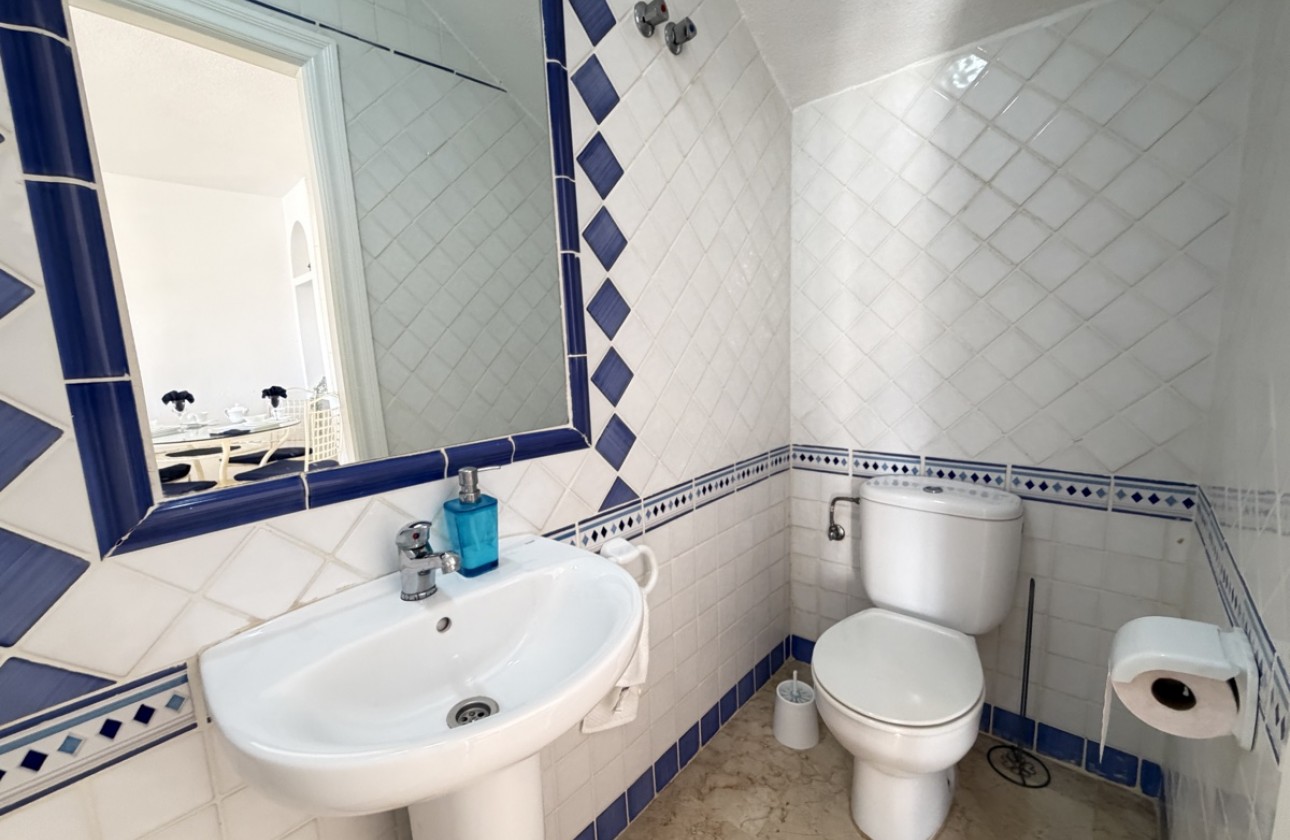 Resale - Villa - Las Ramblas Golf