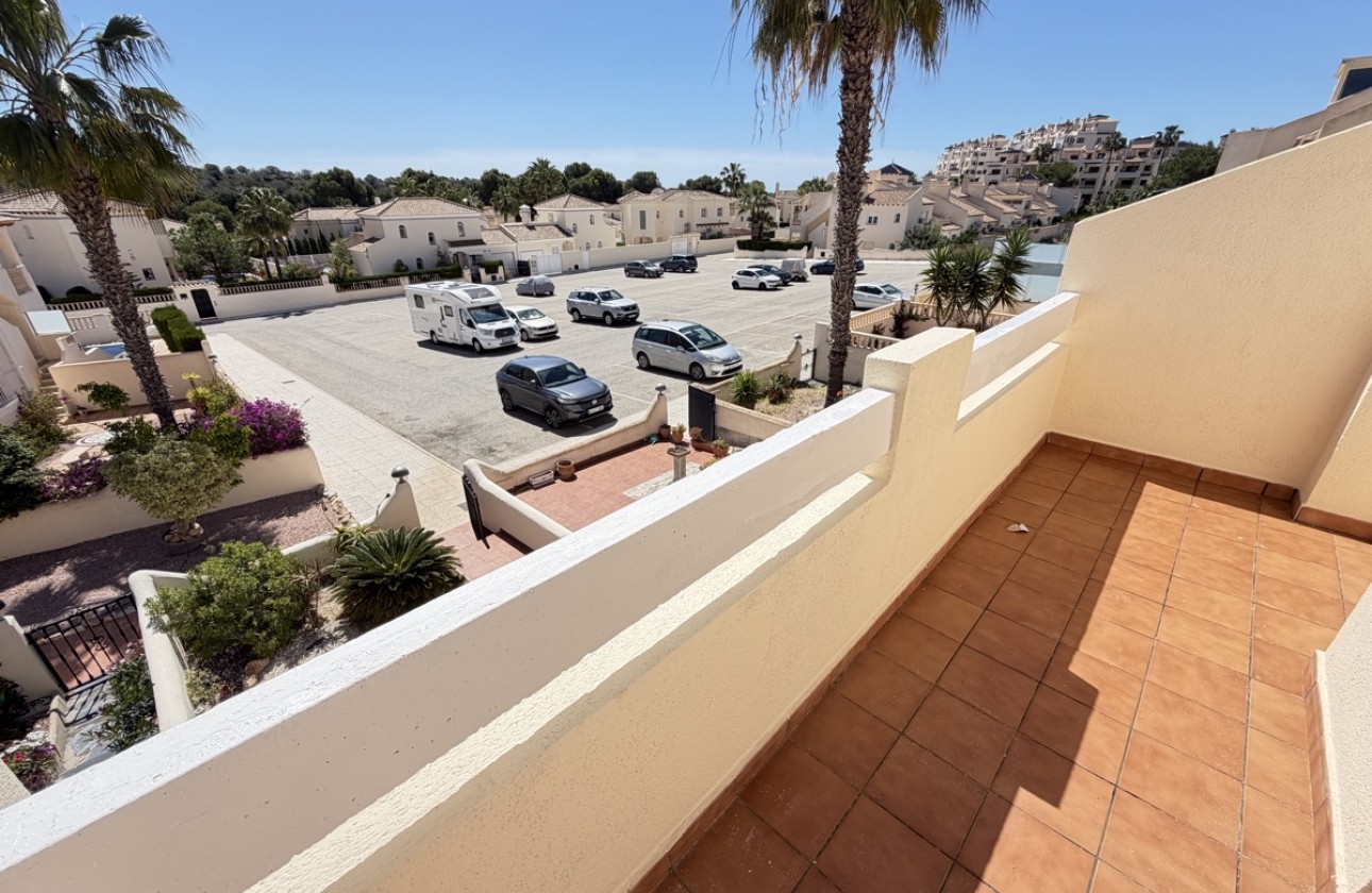 Resale - Villa - Las Ramblas Golf