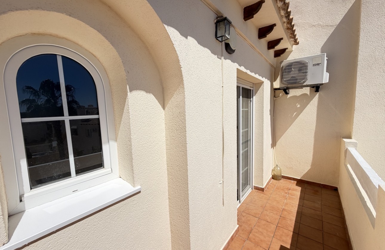 Resale - Villa - Las Ramblas Golf