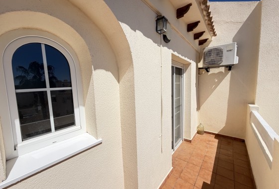 Resale - Villa - Las Ramblas Golf