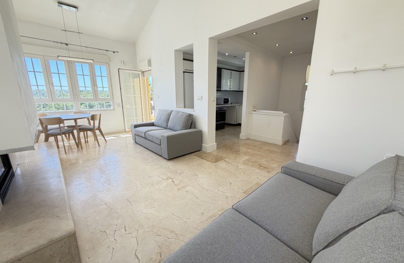 Resale - Villa - Las Ramblas Golf
