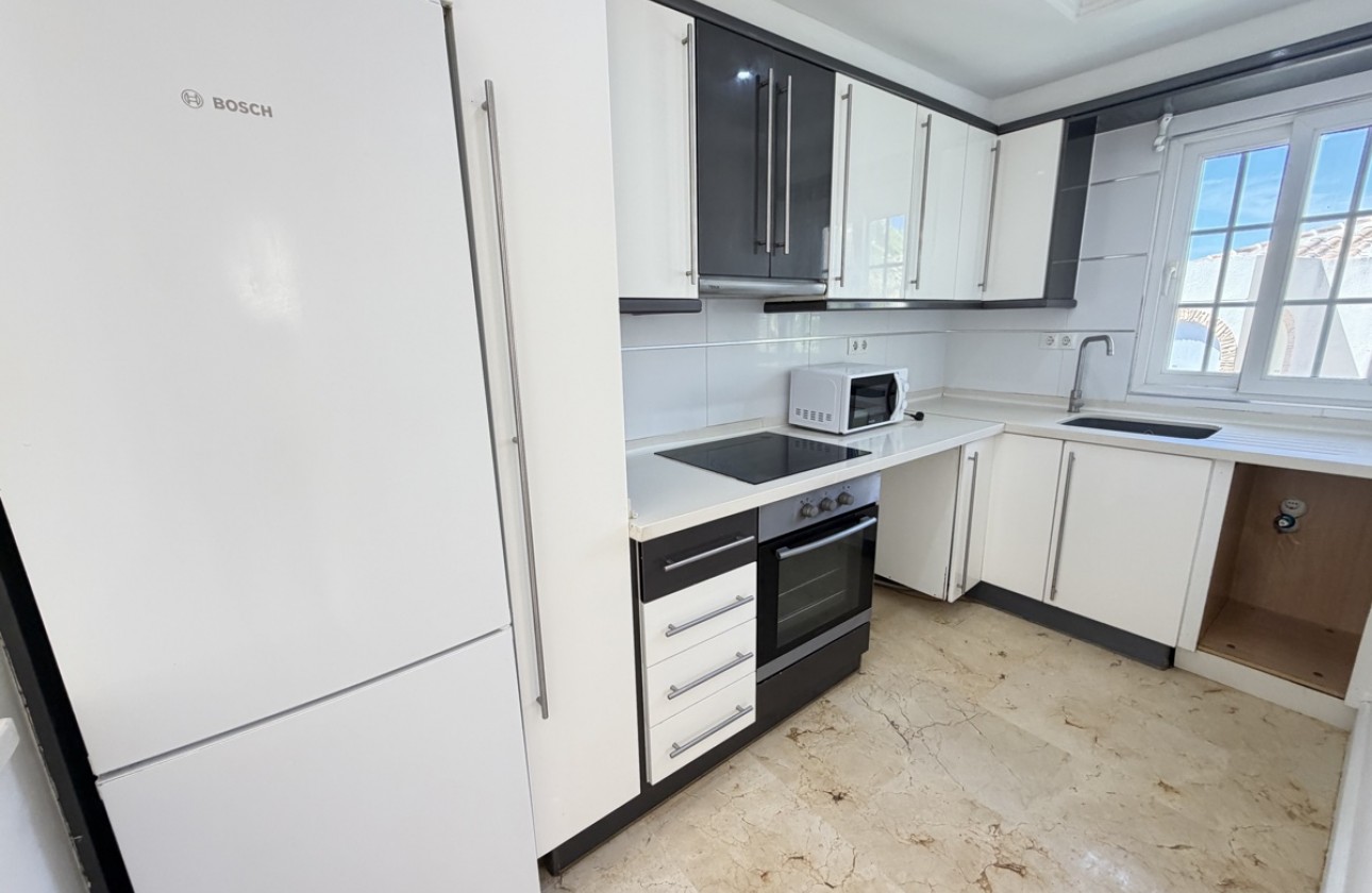 Resale - Villa - Las Ramblas Golf