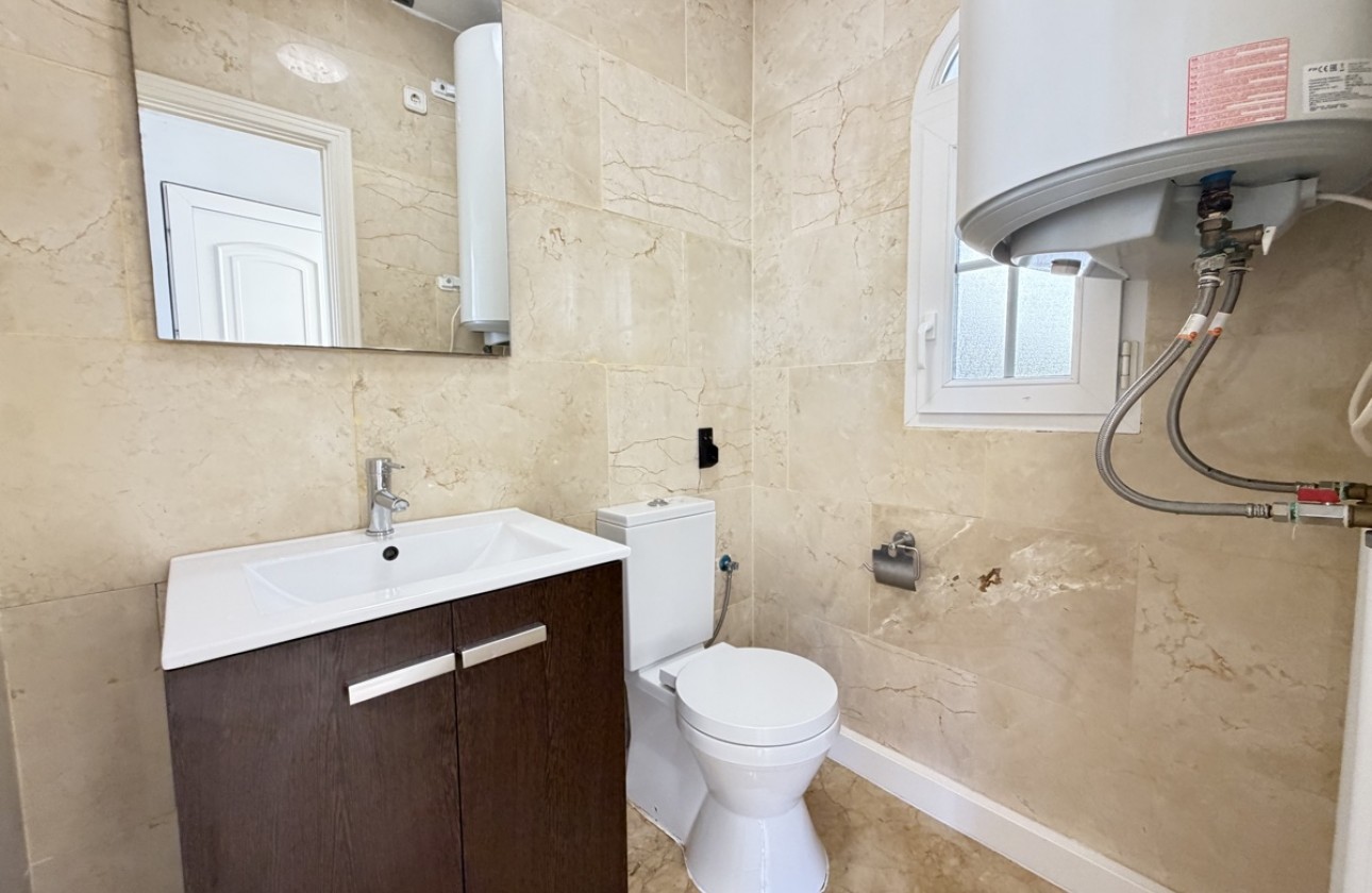 Resale - Villa - Las Ramblas Golf