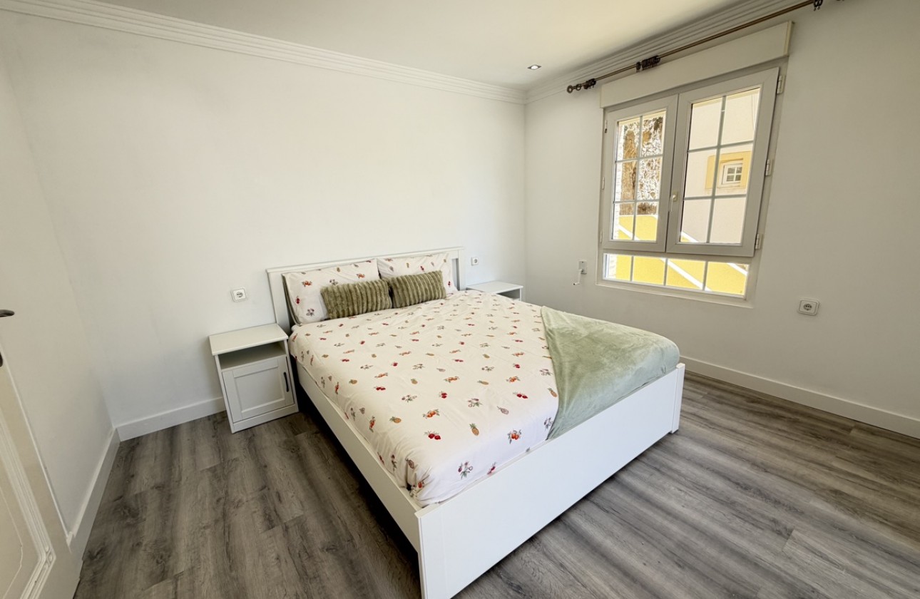 Resale - Villa - Las Ramblas Golf