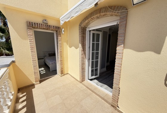 Resale - Villa - Las Ramblas Golf