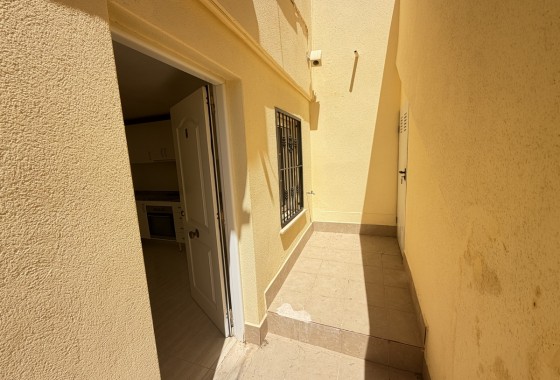 Resale - Villa - Las Ramblas Golf