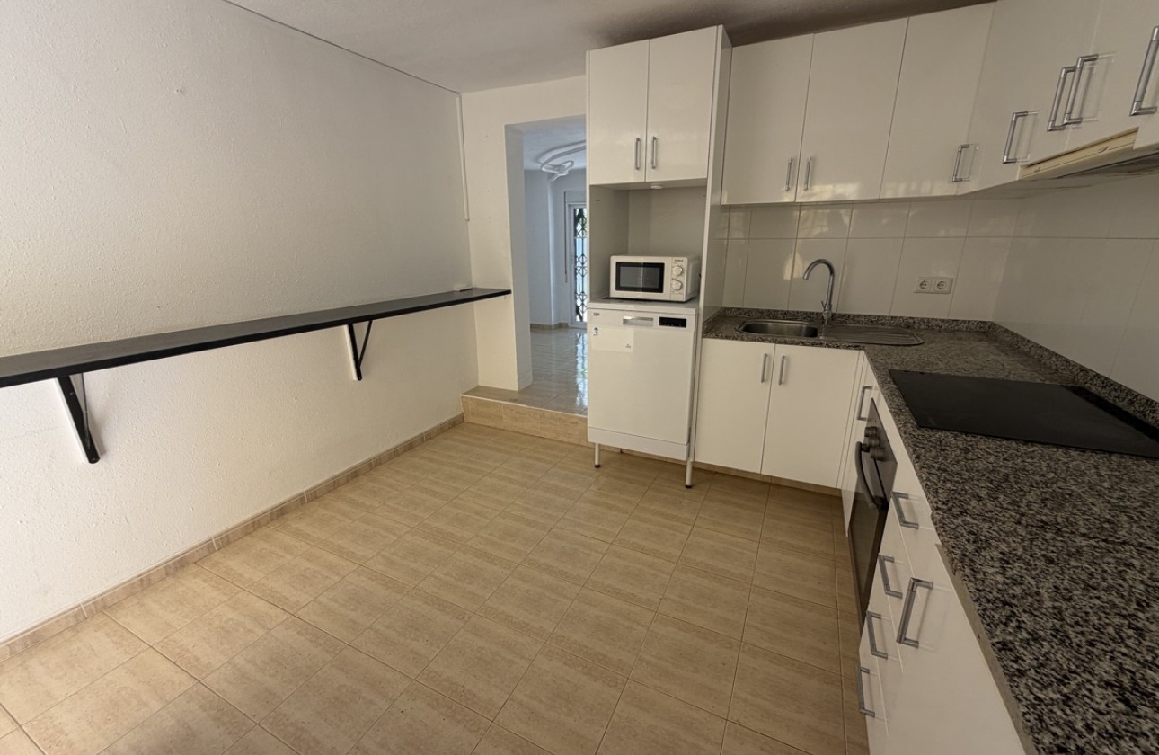 Resale - Villa - Las Ramblas Golf
