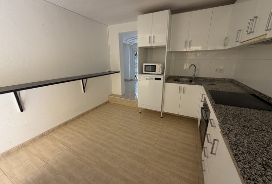 Resale - Villa - Las Ramblas Golf