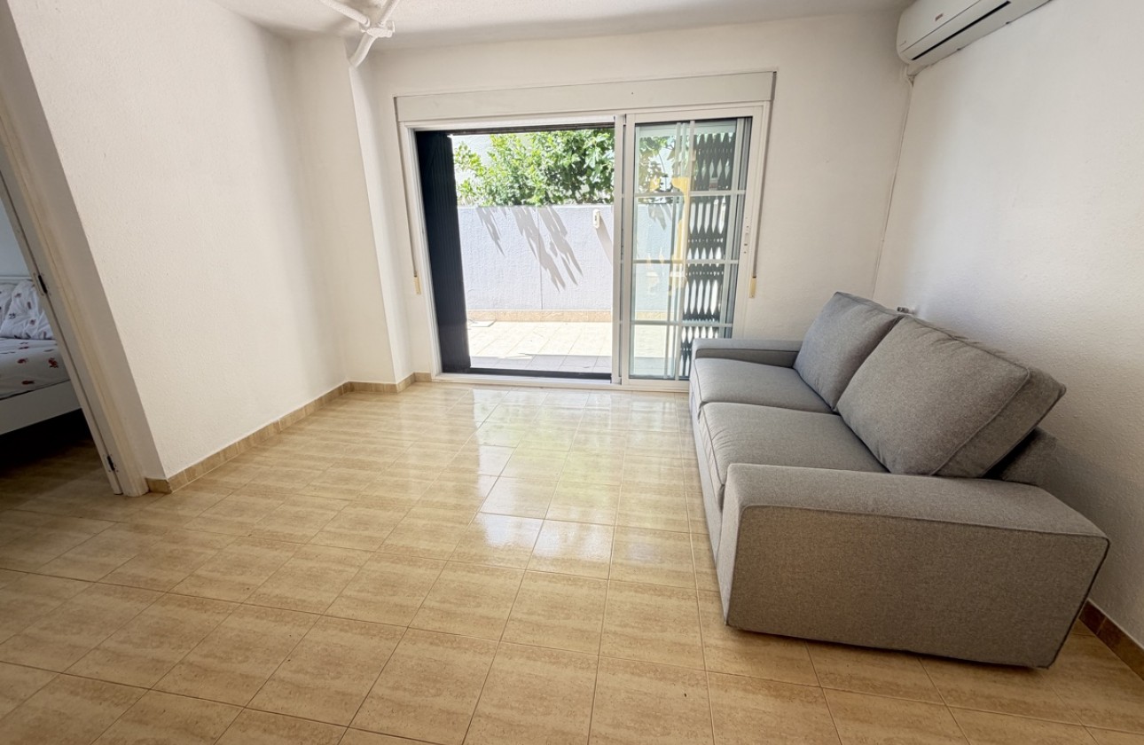 Resale - Villa - Las Ramblas Golf