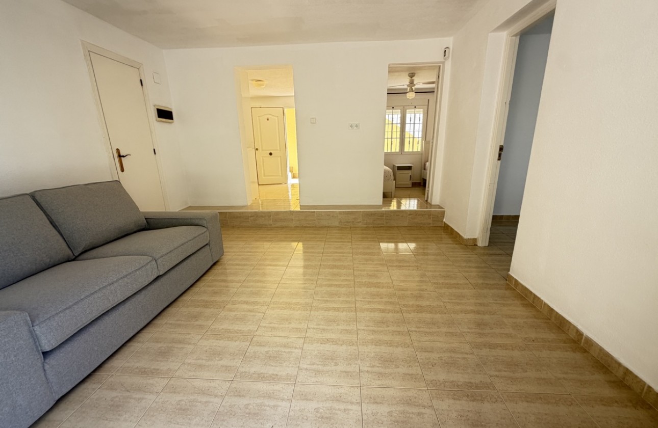 Resale - Villa - Las Ramblas Golf