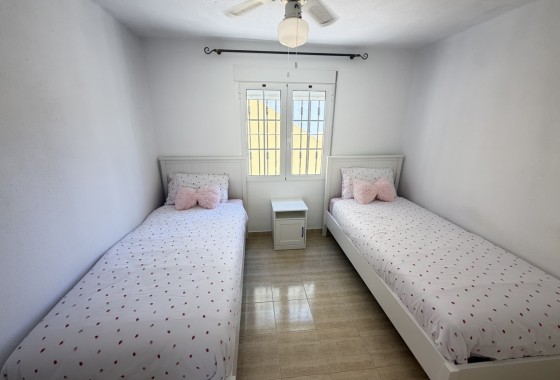 Resale - Villa - Las Ramblas Golf