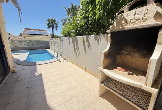 Resale - Villa - Las Ramblas Golf