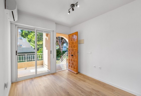 Resale - Apartment / flat - Torrevieja - Torreblanca
