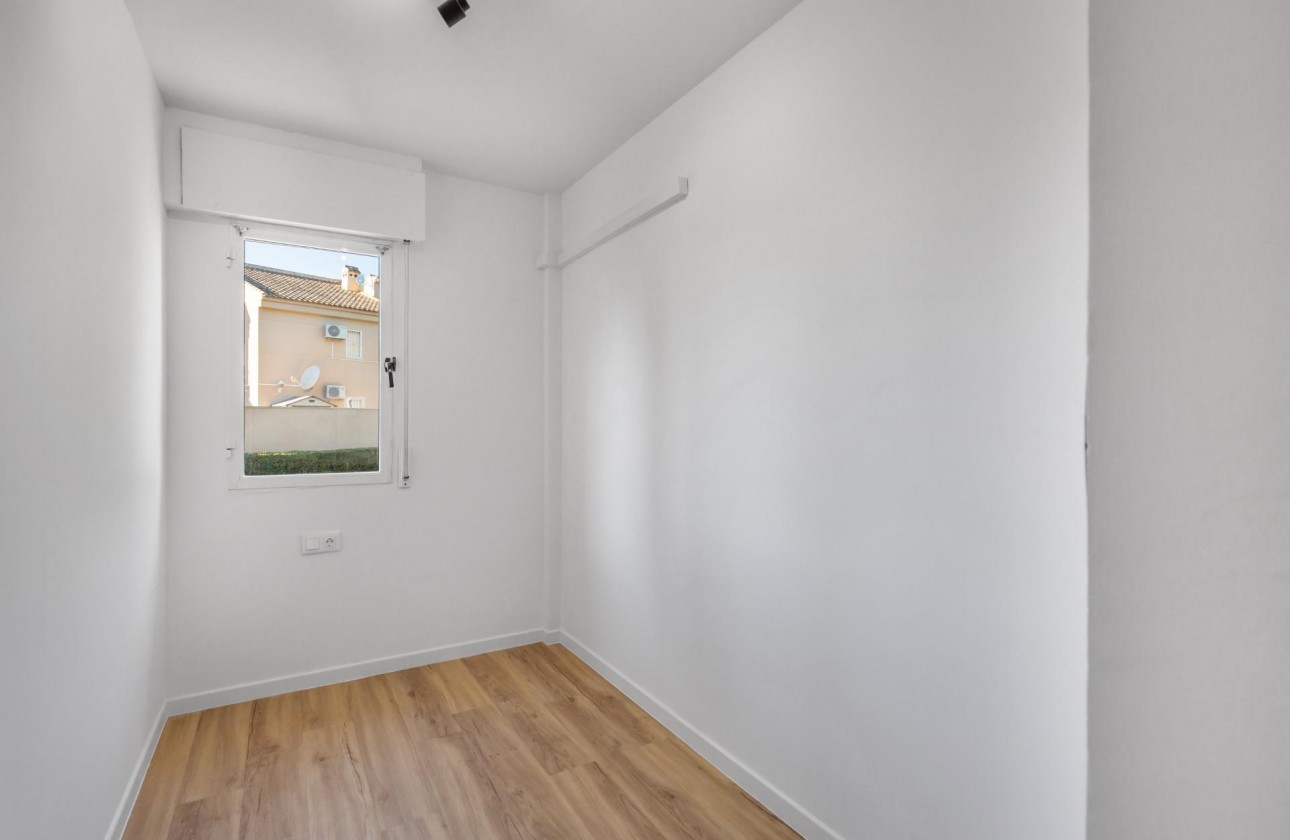 Resale - Apartment / flat - Torrevieja - Torreblanca