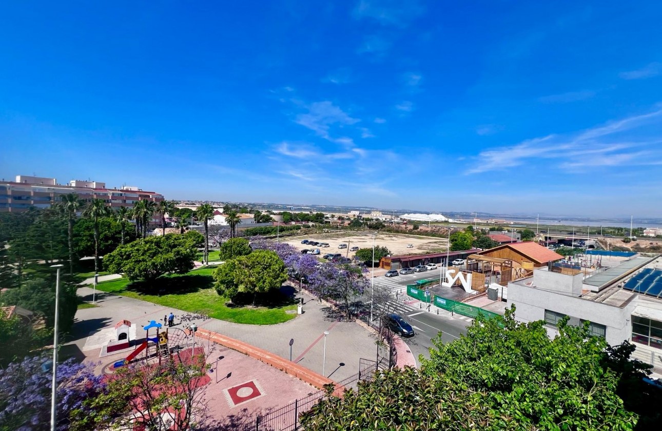 Resale - Apartment / flat - Torrevieja - Acequion