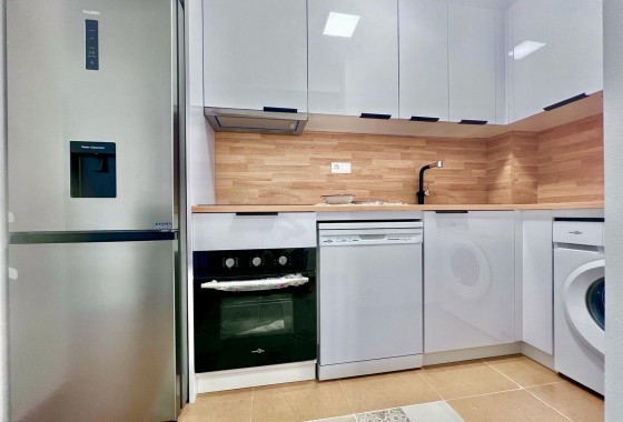Resale - Apartment / flat - Torrevieja - Acequion