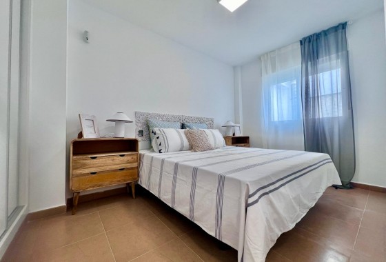 Resale - Apartment / flat - Torrevieja - Acequion