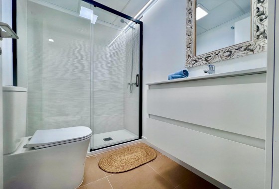 Resale - Apartment / flat - Torrevieja - Acequion