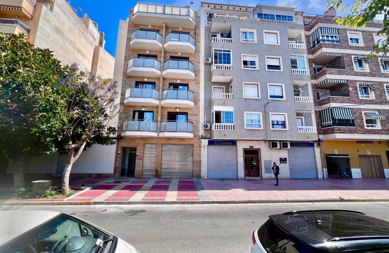 Resale - Apartment / flat - Torrevieja - Acequion
