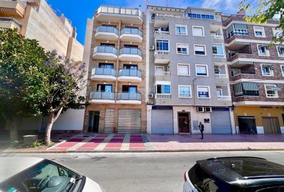 Resale - Apartment / flat - Torrevieja - Acequion