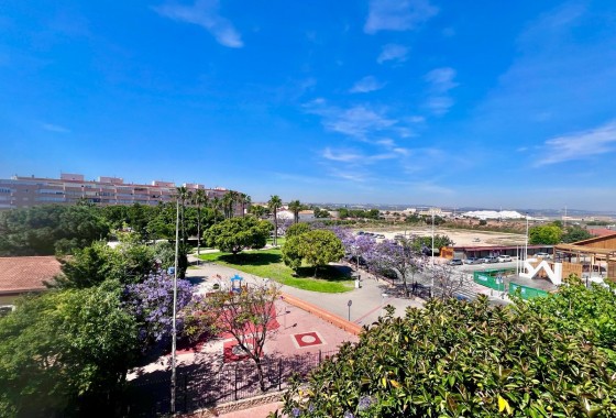 Resale - Apartment / flat - Torrevieja - Acequion