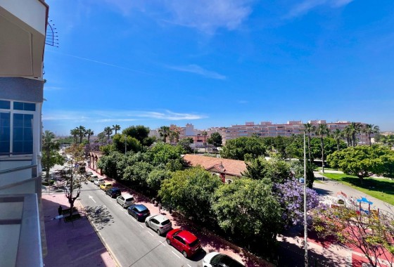 Resale - Apartment / flat - Torrevieja - Acequion