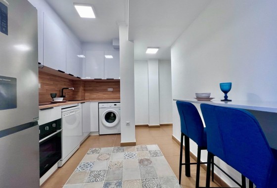 Resale - Apartment / flat - Torrevieja - Acequion