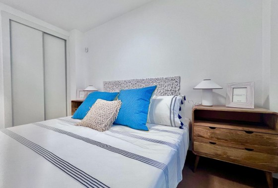 Resale - Apartment / flat - Torrevieja - Acequion