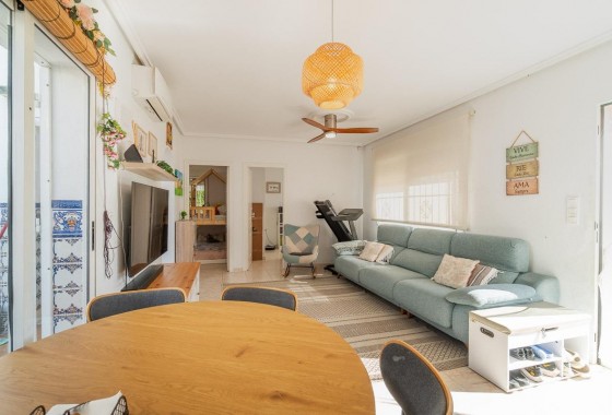 Resale - Villa - Orihuela Costa - Punta Prima