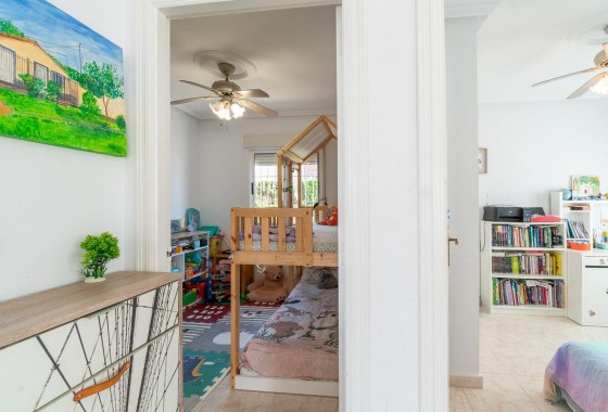 Resale - Villa - Orihuela Costa - Punta Prima