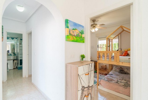 Resale - Villa - Orihuela Costa - Punta Prima