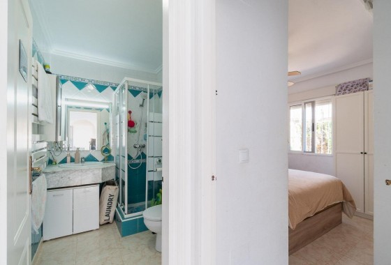 Resale - Villa - Orihuela Costa - Punta Prima
