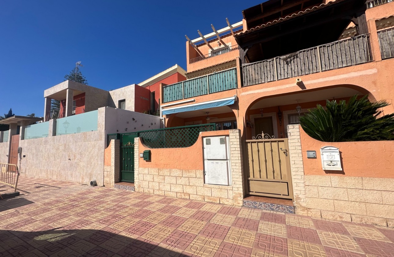 Resale - Villa - Jacarilla