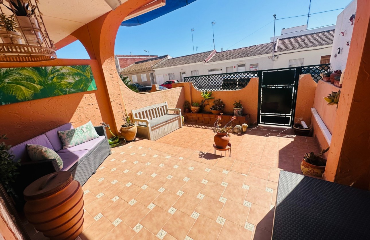 Resale - Villa - Jacarilla
