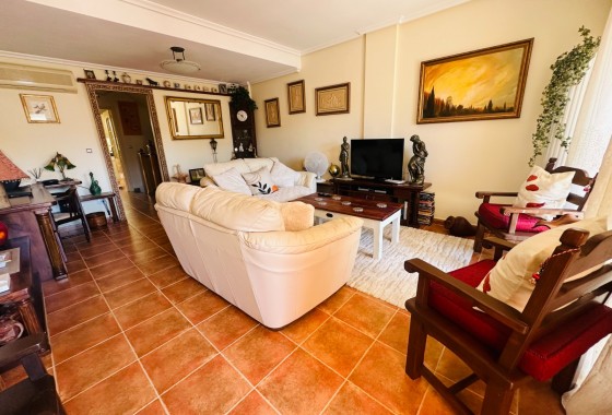 Resale - Villa - Jacarilla