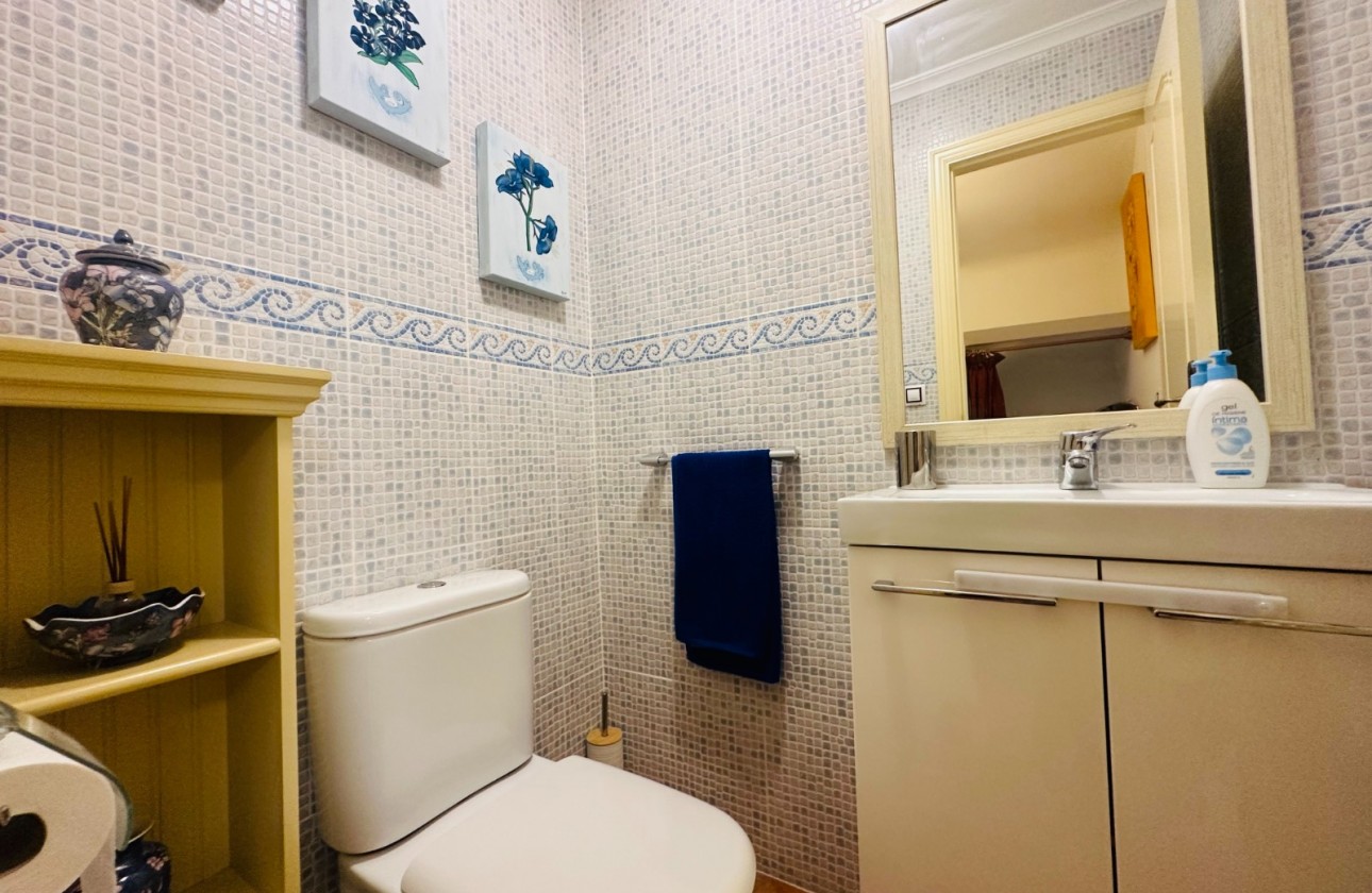 Resale - Villa - Jacarilla